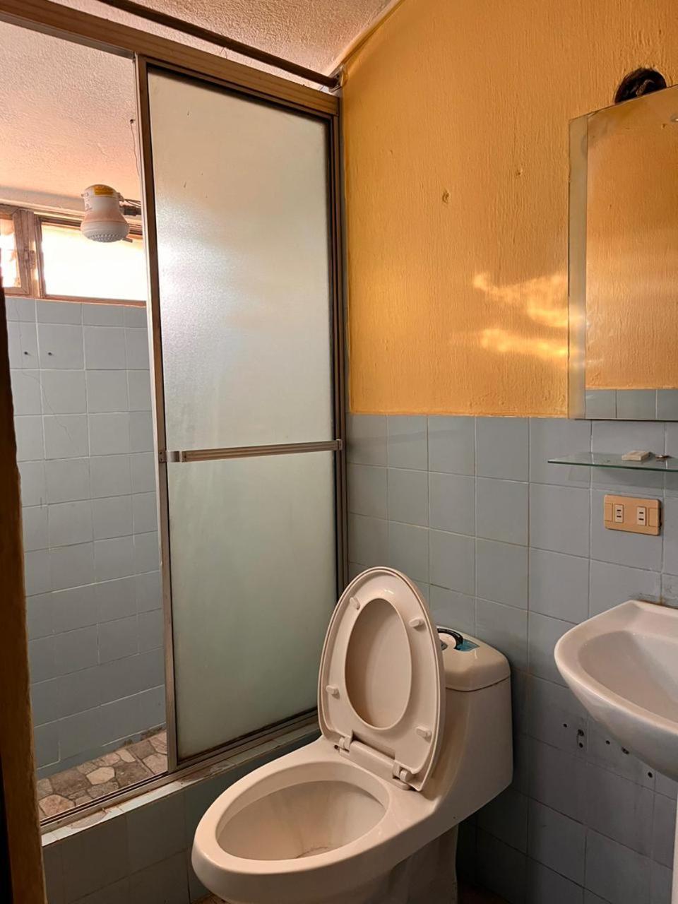 Hotel Canaan La Aurora Guatemala City ภายนอก รูปภาพ