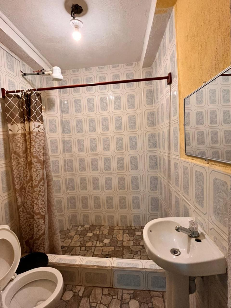 Hotel Canaan La Aurora Guatemala City ภายนอก รูปภาพ